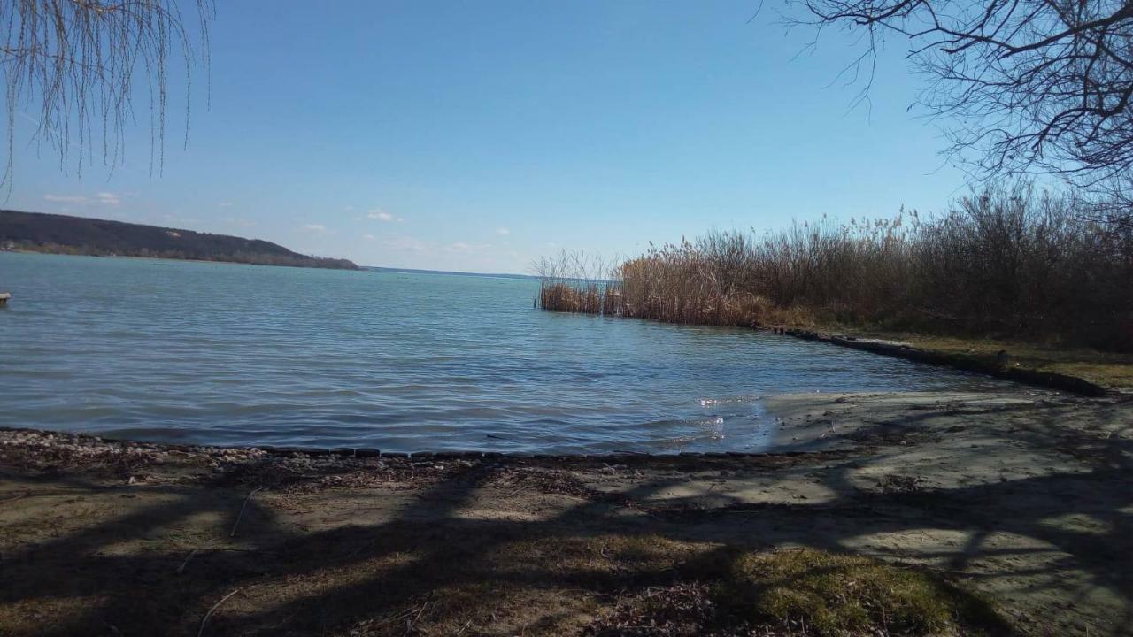 Nora Apartman Apartman Balatonfůzfő Kültér fotó